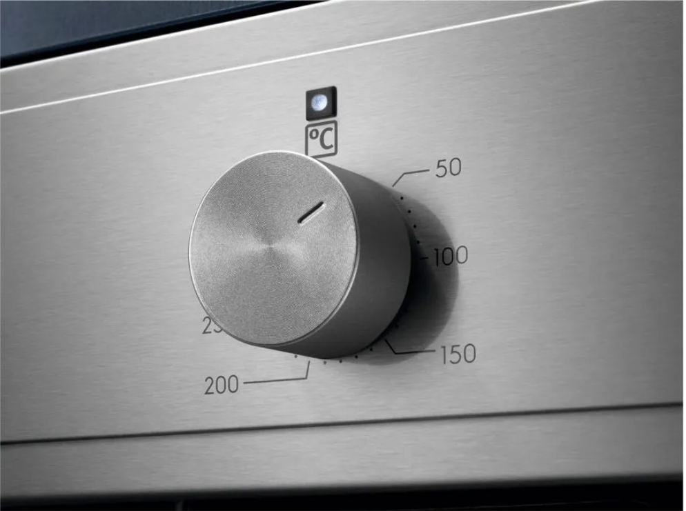 Духовой шкаф Electrolux EOF3H00BX нержавеющая сталь